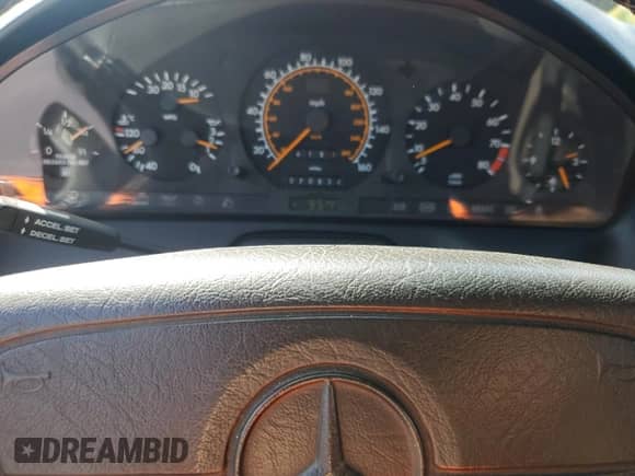 1992 Mercedes-Benz 300 с VIN WDBFA61E8NF044495, выставлен на аукционе Copart как лот 84239465 с пробегом 70 834 миль миль и Чистый • Clean title. История ставок и продаж доступна на DreamBid. Изображение 9.