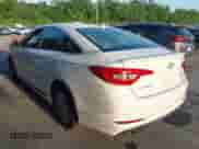 2015 Hyundai Sonata Sport с VIN 5NPE34AF2FH017188, выставлен на аукционе IAAI как лот 42245755 с пробегом 145 629 миль миль и . История ставок и продаж доступна на DreamBid. Изображение 3.