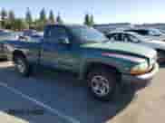 1997 Dodge Dakota z VIN 1B7FL26X1VS304628, wystawiony jako Copart lot #49451935 z przebiegiem 185 429 mil mil oraz Szkoda całkowita • Salvage title. Historia ofert i sprzedaży dostępna na DreamBid. Obrazek 4.