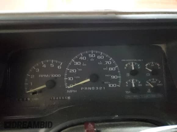 1999 Chevrolet Silverado 3500 z VIN 1GCHK33R3XF002759, wystawiony jako Copart lot #87410485 z przebiegiem 164 655 mil mil oraz Szkoda całkowita • Salvage title. Historia ofert i sprzedaży dostępna na DreamBid. Obrazek 9.