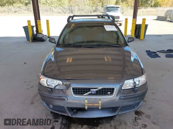 2004 Volvo S60 R с VIN YV1RH52YX42351678, выставлен на аукционе IAAI как лот 43316913 с пробегом 231 995 миль миль и . История ставок и продаж доступна на DreamBid. Изображение 12.