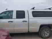 2017 Chevrolet Silverado 1500 Work Truck z VIN 1GCVKNEC5HZ364972, wystawiony jako IAAI lot #42776518 z przebiegiem 236 900 mil mil oraz . Historia ofert i sprzedaży dostępna na DreamBid. Obrazek 14.