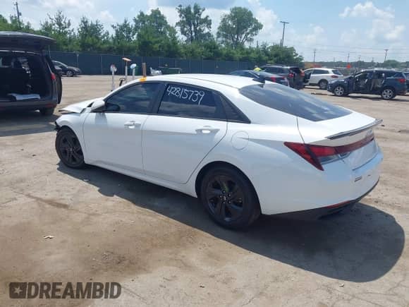 2023 Hyundai Elantra SEL with VIN 5NPLM4AG3PH109084, listed as a IAAI auction lot 42815739 with 41,772 mi miles and . Bid and sale history available at DreamBid. Image 3.