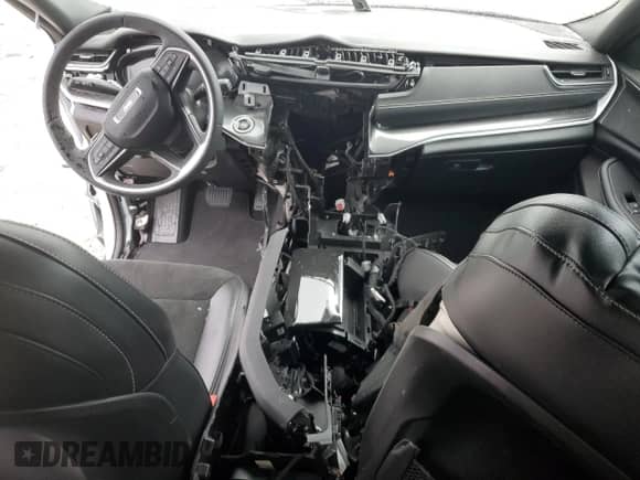 2023 Jeep Grand Cherokee Altitude z VIN 1C4RJJAG2P8794565, wystawiony jako Copart lot #69667105 z przebiegiem Nie podano mil oraz Szkoda całkowita • Salvage title. Historia ofert i sprzedaży dostępna na DreamBid. Obrazek 8.