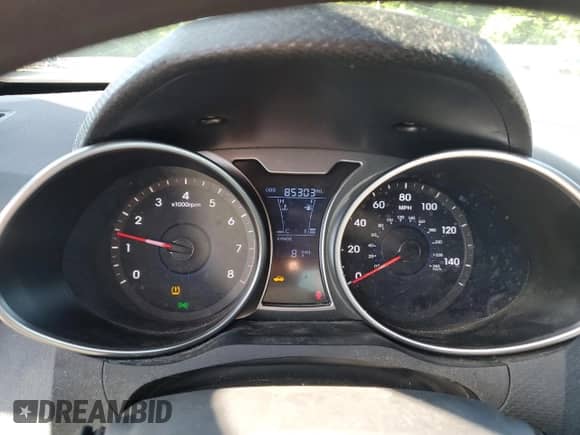 2013 Hyundai Veloster w/Black Int z VIN KMHTC6AD2DU126699, wystawiony jako Copart lot #57329805 z przebiegiem 85 303 mil mil oraz Szkoda całkowita • Salvage title. Historia ofert i sprzedaży dostępna na DreamBid. Obrazek 9.