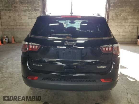 2021 Jeep Compass Latitude с VIN 3C4NJDBB6MT562762, выставлен на аукционе Copart как лот 85679745 с пробегом 71 317 миль миль и Списание • Salvage title. История ставок и продаж доступна на DreamBid. Изображение 6.