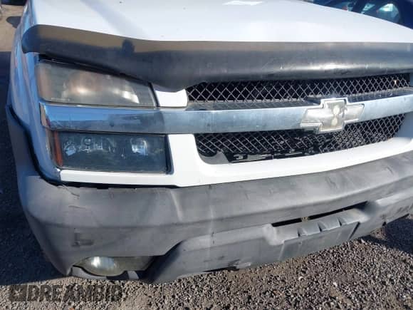 2005 Chevrolet Avalanche LS z VIN 3GNGK22G15G262702, wystawiony jako IAAI lot #43319532 z przebiegiem 170 111 mil mil oraz . Historia ofert i sprzedaży dostępna na DreamBid. Obrazek 6.
