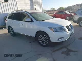 2014 Nissan Pathfinder SL with VIN 5N1AR2MN6EC620364, listed as a IAAI auction lot 41878616 with 202,578 mi miles and . Bid and sale history available at DreamBid. Image 1.