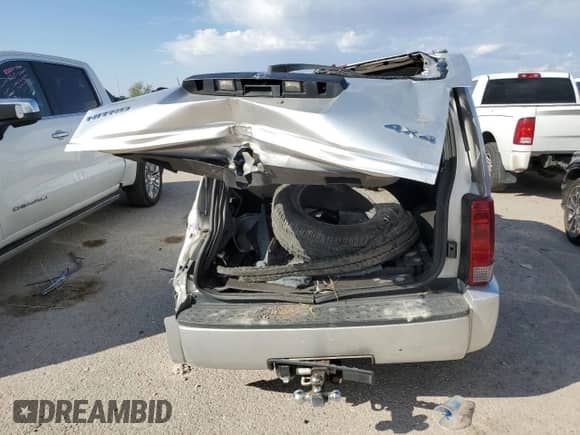 2008 Dodge Nitro SXT с VIN 1D8GU28KX8W126669, выставлен на аукционе Copart как лот 74805534 с пробегом Не указан миль и Списание • Salvage title. История ставок и продаж доступна на DreamBid. Изображение 6.