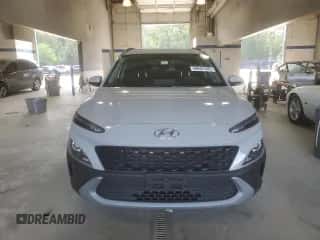 2023 Hyundai Kona SEL с VIN KM8K6CABXPU006895, выставлен на аукционе Copart как лот 84581945 с пробегом 19 853 миль миль и Списание • Salvage title. История ставок и продаж доступна на DreamBid. Изображение 5.