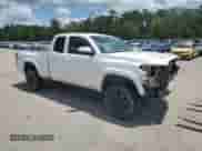 2022 Toyota Tacoma SR с VIN 3TYSZ5AN9NT062561, выставлен на аукционе Copart как лот 53581755 с пробегом 61 401 миль миль и Списание • Salvage title. История ставок и продаж доступна на DreamBid. Изображение 4.