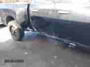 2013 Ram 1500 Tradesman z VIN 1C6RR7FT4DS645906, wystawiony jako IAAI lot #41679254 z przebiegiem 123 409 mil mil oraz . Historia ofert i sprzedaży dostępna na DreamBid. Obrazek 6.