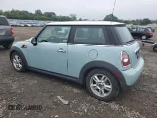 2013 MINI Hardtop with VIN WMWSU3C55DT546767, listed as a Copart auction lot 61287115 with 181,711 mi miles and Clean title. Bid and sale history available at DreamBid. Image 2.