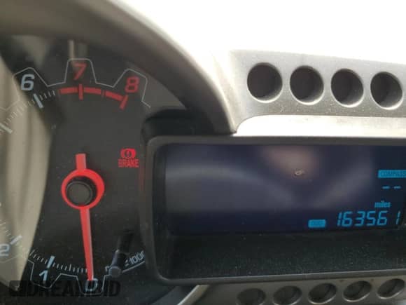 2015 Chevrolet Sonic LT z VIN 1G1JD5SB5F4125929, wystawiony jako Copart lot #55622854 z przebiegiem 163 561 mil mil oraz Szkoda całkowita • Salvage title. Historia ofert i sprzedaży dostępna na DreamBid. Obrazek 9.