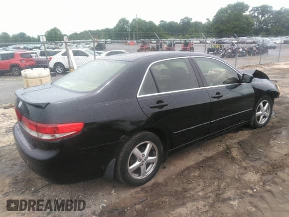 2003 Honda Accord with VIN JHMCM55753C064492, listed as a IAAI auction lot 42213710 with 285,298 mi miles and . Bid and sale history available at DreamBid. Image 4.