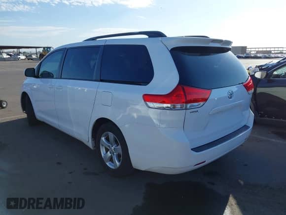 2013 Toyota Sienna LE AAS with VIN 5TDKK3DC9DS352568, listed as a IAAI auction lot 42730967 with 122,154 mi miles and . Bid and sale history available at DreamBid. Image 3.