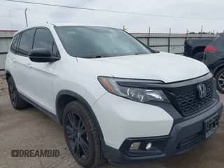 2021 Honda Passport Sport z VIN 5FNYF7H23MB002963, wystawiony jako IAAI lot #42314323 z przebiegiem 46 256 mil mil oraz . Historia ofert i sprzedaży dostępna na DreamBid. Obrazek 1.