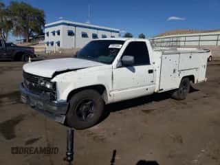 1989 Chevrolet Silverado 2500 с VIN 1GCFC24H9KE228646, выставлен на аукционе Copart как лот 72091604 с пробегом 75 643 миль миль и Списание • Salvage title. История ставок и продаж доступна на DreamBid. Изображение 1.