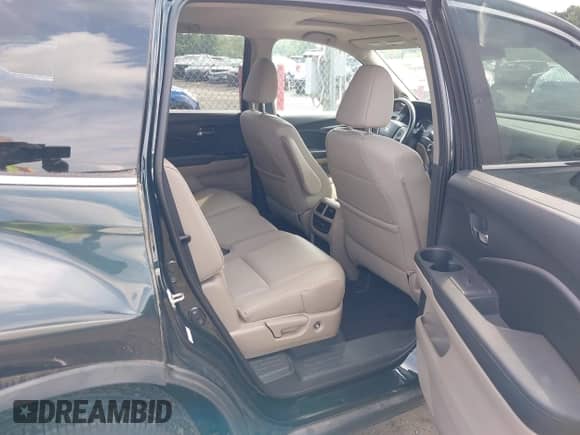 2016 Honda Pilot EX-L z VIN 5FNYF6H61GB076030, wystawiony jako IAAI lot #42669327 z przebiegiem 75 929 mil mil oraz . Historia ofert i sprzedaży dostępna na DreamBid. Obrazek 8.