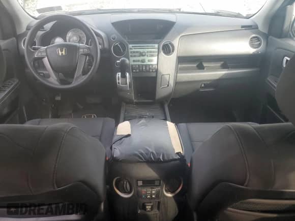 2010 Honda Pilot EX z VIN 5FNYF4H42AB002674, wystawiony jako Copart lot #68834325 z przebiegiem 264 651 mil mil oraz Szkoda całkowita • Salvage title. Historia ofert i sprzedaży dostępna na DreamBid. Obrazek 8.