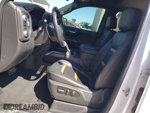 2021 GMC Sierra 1500 AT4 z VIN 3GTU9EET0MG446576, wystawiony jako Copart lot #49412625 z przebiegiem 71 965 mil mil oraz Szkoda całkowita • Salvage title. Historia ofert i sprzedaży dostępna na DreamBid. Obrazek 7.