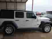 2023 Jeep Wrangler Sport S с VIN 1C4HJXDG8PW620005, выставлен на аукционе IAAI как лот 42117455 с пробегом 25 725 миль миль и . История ставок и продаж доступна на DreamBid. Изображение 13.
