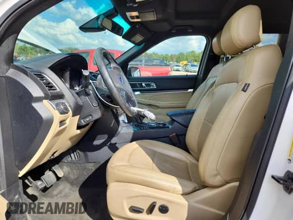 2017 Ford Explorer Limited с VIN 1FM5K7F83HGA55160, выставлен на аукционе Copart как лот 84420355 с пробегом 110 041 миль миль и Списание • Salvage title. История ставок и продаж доступна на DreamBid. Изображение 7.