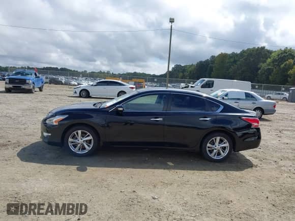 2015 Nissan Altima S с VIN 1N4AL3AP2FN894383, выставлен на аукционе IAAI как лот 43350378 с пробегом 142 665 миль миль и . История ставок и продаж доступна на DreamBid. Изображение 14.