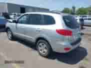2009 Hyundai Santa Fe GLS z VIN 5NMSG73D39H236246, wystawiony jako IAAI lot #42390755 z przebiegiem 122 802 mil mil oraz . Historia ofert i sprzedaży dostępna na DreamBid. Obrazek 3.