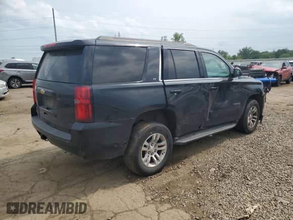 2019 Chevrolet Tahoe LT z VIN 1GNSKBKC9KR372402, wystawiony jako Copart lot #59765015 z przebiegiem 131 832 mil mil oraz Czysty tytuł • Clean title. Historia ofert i sprzedaży dostępna na DreamBid. Obrazek 3.