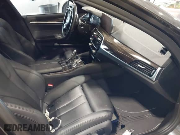 2019 BMW 5 Series 530i xDrive with VIN WBAJA7C52KWW09279, listed as a IAAI auction lot 43015006 with 166,634 mi miles and . Bid and sale history available at DreamBid. Image 5.