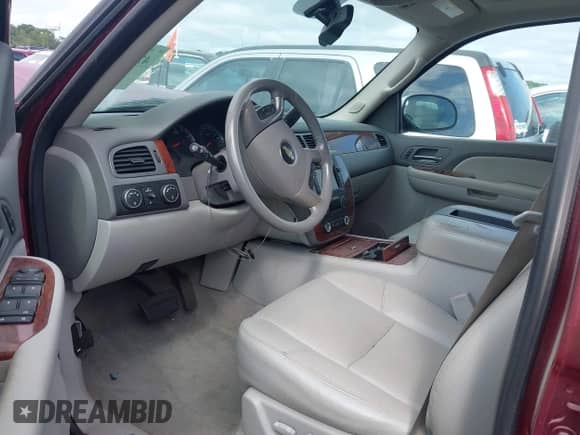2009 Chevrolet Tahoe LTZ с VIN 1GNFK33059R158948, выставлен на аукционе IAAI как лот 42012892 с пробегом 159 826 миль миль и . История ставок и продаж доступна на DreamBid. Изображение 5.