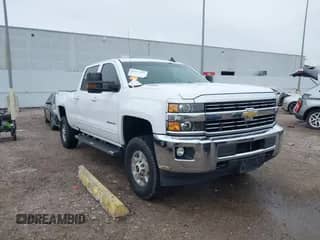 2016 Chevrolet Silverado 2500HD LT z VIN 1GC1KVE8XGF210140, wystawiony jako IAAI lot #41427651 z przebiegiem 137 565 mil mil oraz . Historia ofert i sprzedaży dostępna na DreamBid. Obrazek 1.