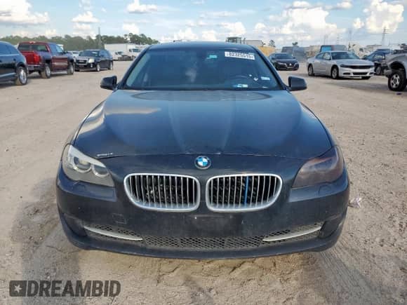 2013 BMW 5 Series 528i с VIN WBAXG5C5XDDY32181, выставлен на аукционе Copart как лот 82325515 с пробегом 241 837 миль миль и Чистый • Clean title. История ставок и продаж доступна на DreamBid. Изображение 5.