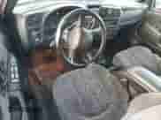 2001 Chevrolet S-10 LS с VIN 1GCDT13W41K219645, выставлен на аукционе Copart как лот 77143144 с пробегом 159 803 миль миль и Списание • Salvage title. История ставок и продаж доступна на DreamBid. Изображение 8.