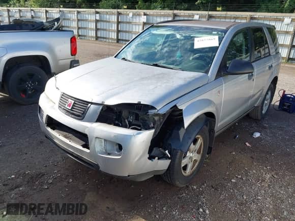 2007 Saturn VUE I4 with VIN 5GZCZ33DX7S841744, listed as a IAAI auction lot 42857869 with 203,694 mi miles and . Bid and sale history available at DreamBid. Image 6.