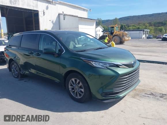 2021 Toyota Sienna LE with VIN 5TDKSKFCXMS023790, listed as a IAAI auction lot 43308235 with 49,430 mi miles and . Bid and sale history available at DreamBid. Image 1.