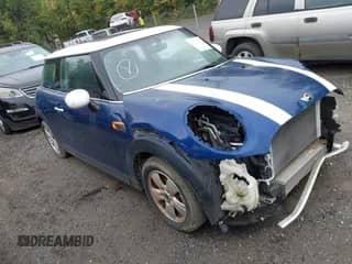 2014 MINI Hardtop with VIN WMWXM5C5XET730945, listed as a IAAI auction lot 43175222 with 51,956 mi miles and . Bid and sale history available at DreamBid. Image 1.