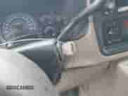 2005 Chevrolet Tahoe Z71 z VIN 1GNEC13T65R149919, wystawiony jako IAAI lot #42656968 z przebiegiem 331 303 mil mil oraz . Historia ofert i sprzedaży dostępna na DreamBid. Obrazek 11.