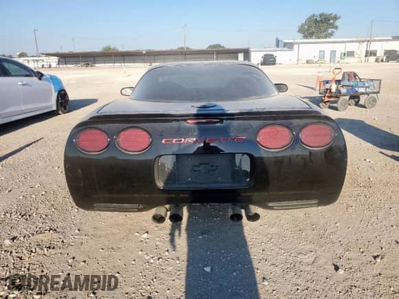 2004 Chevrolet Corvette z VIN 1G1YY22G745133230, wystawiony jako Copart lot #84303785 z przebiegiem 92 127 mil mil oraz Szkoda całkowita • Salvage title. Historia ofert i sprzedaży dostępna na DreamBid. Obrazek 6.