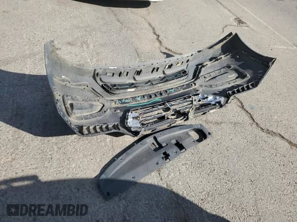 2015 Hyundai Santa Fe z VIN 5XYZTDLB7FG241110, wystawiony jako Copart lot #82229605 z przebiegiem 151 339 mil mil oraz Szkoda całkowita • Salvage title. Historia ofert i sprzedaży dostępna na DreamBid. Obrazek 13.