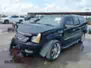 2007 Cadillac Escalade ESV with VIN 1GYFK66807R264999, listed as a IAAI auction lot 39947981 with 412,470 mi miles and . Bid and sale history available at DreamBid. Image 18.