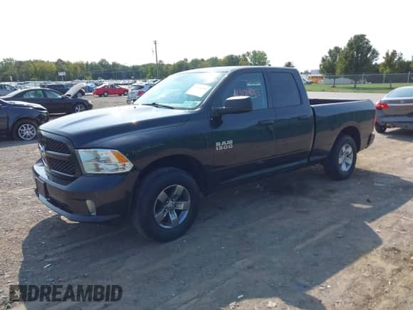 2018 Ram 1500 Tradesman z VIN 1C6RR7FGXJS138605, wystawiony jako IAAI lot #43181683 z przebiegiem 58 905 mil mil oraz . Historia ofert i sprzedaży dostępna na DreamBid. Obrazek 18.