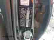 2012 Toyota Prius Four z VIN JTDKDTB34C1512557, wystawiony jako Copart lot #81591185 z przebiegiem Nie podano mil oraz Szkoda całkowita • Salvage title. Historia ofert i sprzedaży dostępna na DreamBid. Obrazek 12.