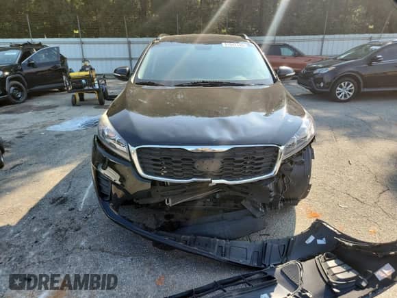 2019 Kia Sorento LX with VIN 5XYPG4A56KG597776, listed as a Copart auction lot 81047145 with 150,222 mi miles and Salvage title. Bid and sale history available at DreamBid. Image 5.