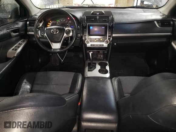 2012 Toyota Camry SE z VIN 4T1BF1FK7CU046939, wystawiony jako Copart lot #51117365 z przebiegiem 140 854 mil mil oraz Szkoda całkowita • Salvage title. Historia ofert i sprzedaży dostępna na DreamBid. Obrazek 8.