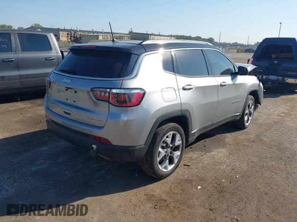 2019 Jeep Compass Limited with VIN 3C4NJDCB9KT843224, listed as a IAAI auction lot 43202857 with 106,888 mi miles and . Bid and sale history available at DreamBid. Image 4.