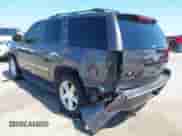 2010 Chevrolet Tahoe LTZ z VIN 1GNUCCE04AR106586, wystawiony jako IAAI lot #41972972 z przebiegiem 283 992 mil mil oraz . Historia ofert i sprzedaży dostępna na DreamBid. Obrazek 18.