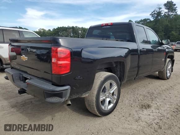 2018 Chevrolet Silverado 1500 Custom с VIN 1GCRCPEC4JZ264250, выставлен на аукционе Copart как лот 61930075 с пробегом 98 182 миль миль и Списание • Salvage title. История ставок и продаж доступна на DreamBid. Изображение 3.
