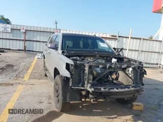 2015 Chevrolet Tahoe Commercial с VIN 1GNLC2EC5FR701549, выставлен на аукционе IAAI как лот 42999831 с пробегом Не указан миль и . История ставок и продаж доступна на DreamBid. Изображение 1.
